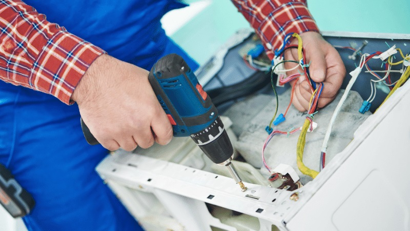 Karapürçek Siemens Siemens çamaşır makinesi kart tamiri – Su almama arızası orijinal parça ile giderildi. - Teknik servis örneği